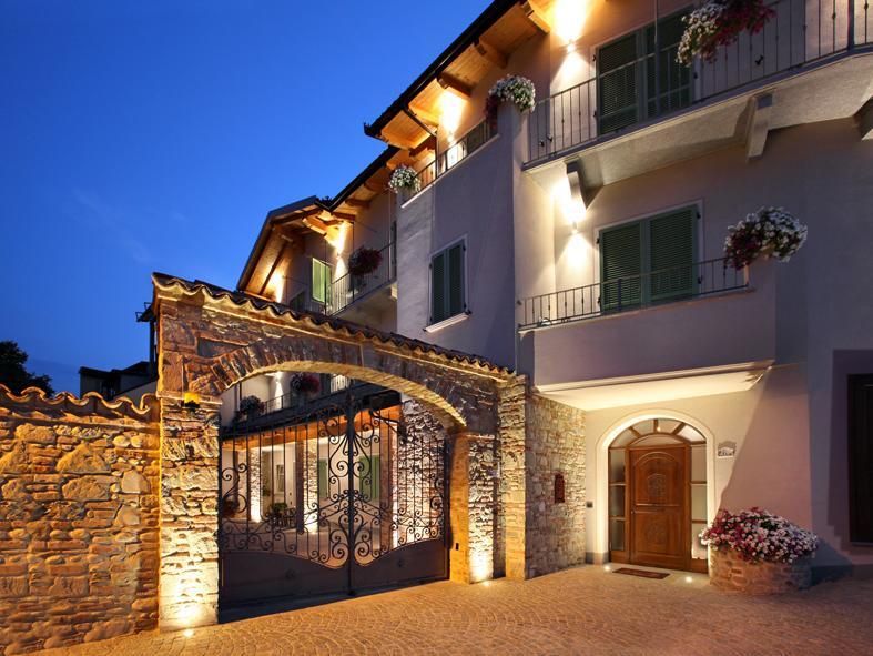La Rocca Bed & Breakfast Carru Exterior photo